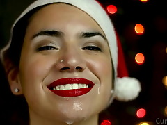 Get into the holiday spirit with a steamy facial and a bonus blowjob session.