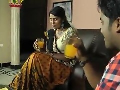 Indian girl comforts injured guy, smart sex ensues